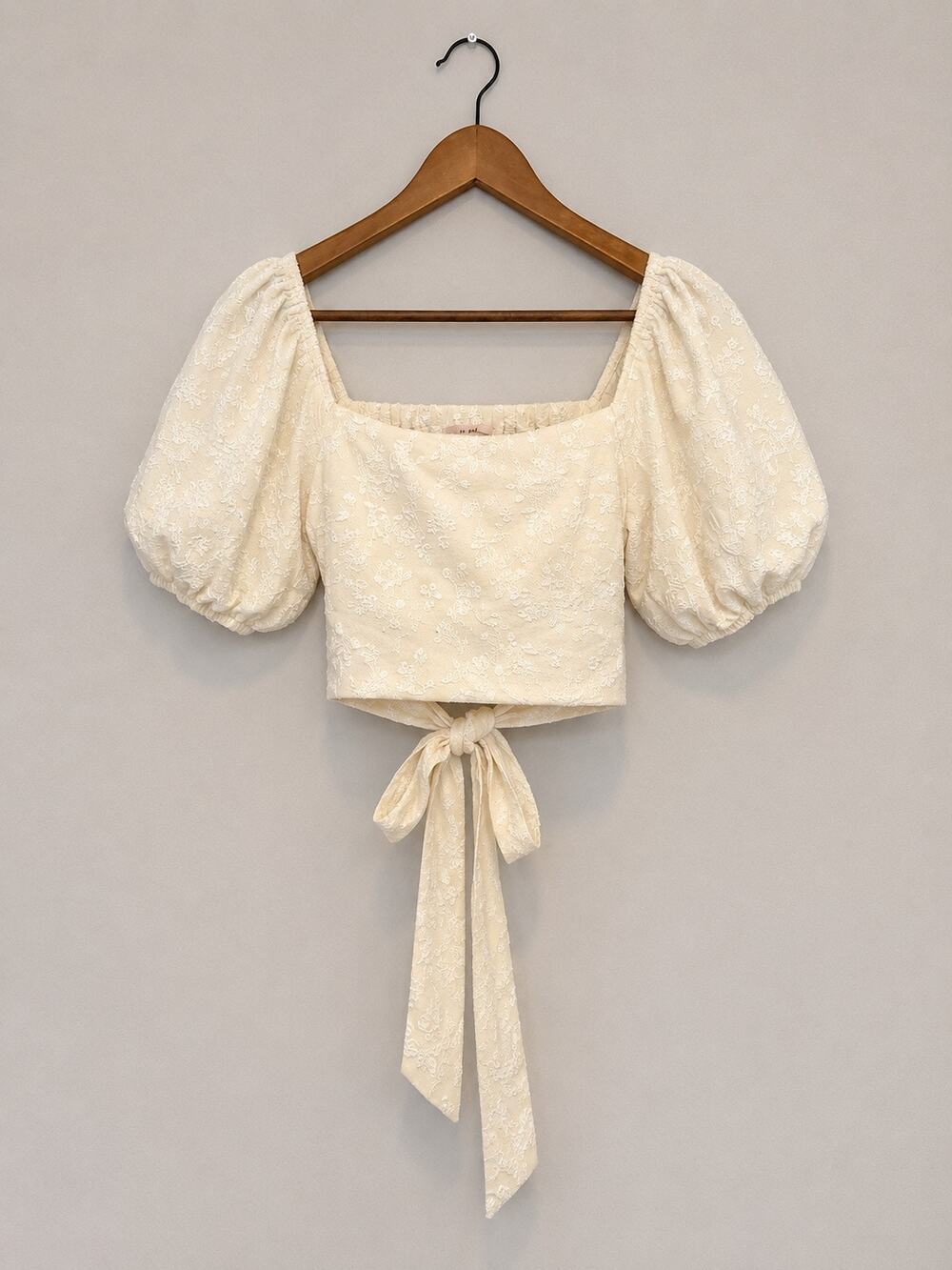 Women's Coquette Cream Floral Crop Top Puff Sleeve Size M Cottagecore Blouse